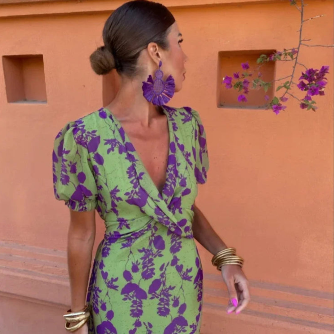 Edmée™ | Robe Élégante à Imprimé Floral avec Décolleté Plongeant